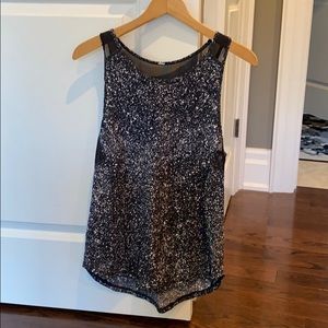 Lululemon sculpt tank size 6
